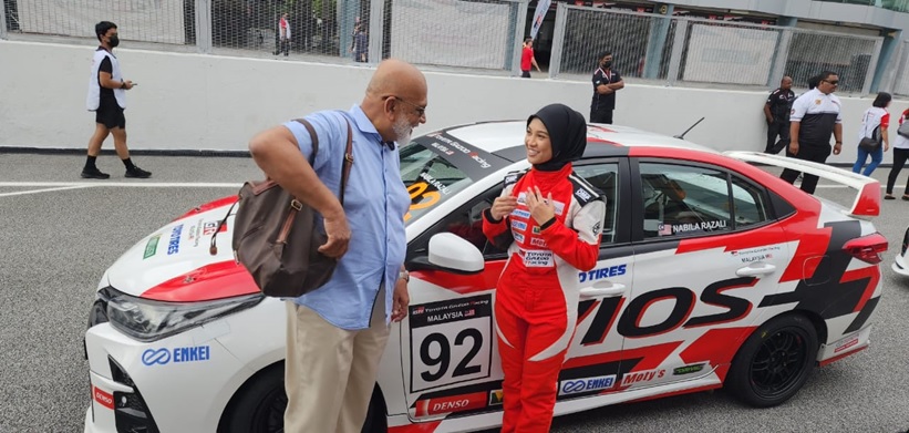 Two AAB Officials and 10 Volunteers team attend 2 FIA cluster training in Malaysia – First training was on ASN Development and Track Safety where we learn development of Motorsport for local ASN and the Safety of the race Track