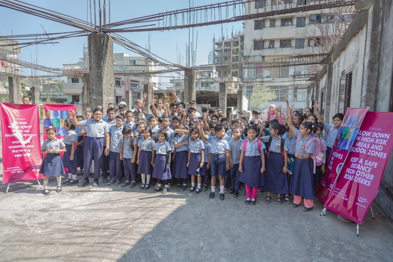 AAB promotes road safety in schools by supporting FIA Global Road Safety. “#3500 lives sign up stay safe save lives”

Road Safety campaign in Oriental International School in Dhaka